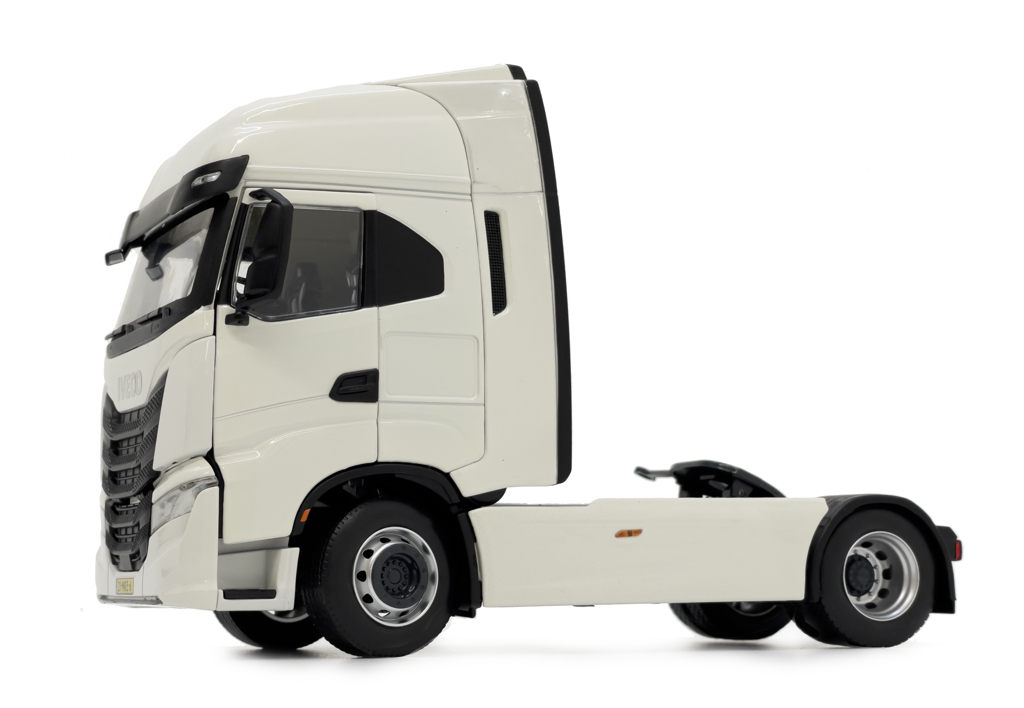 Iveco S-Way 4x2 weiß Modell von MarGe Models 1:32