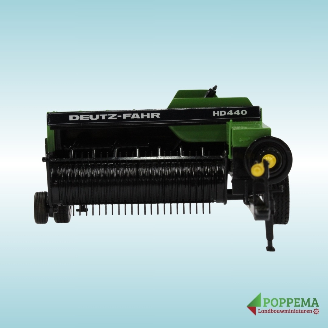 Fahr HD 440 Ballenpresse grün  Modell von Poppema 1:32