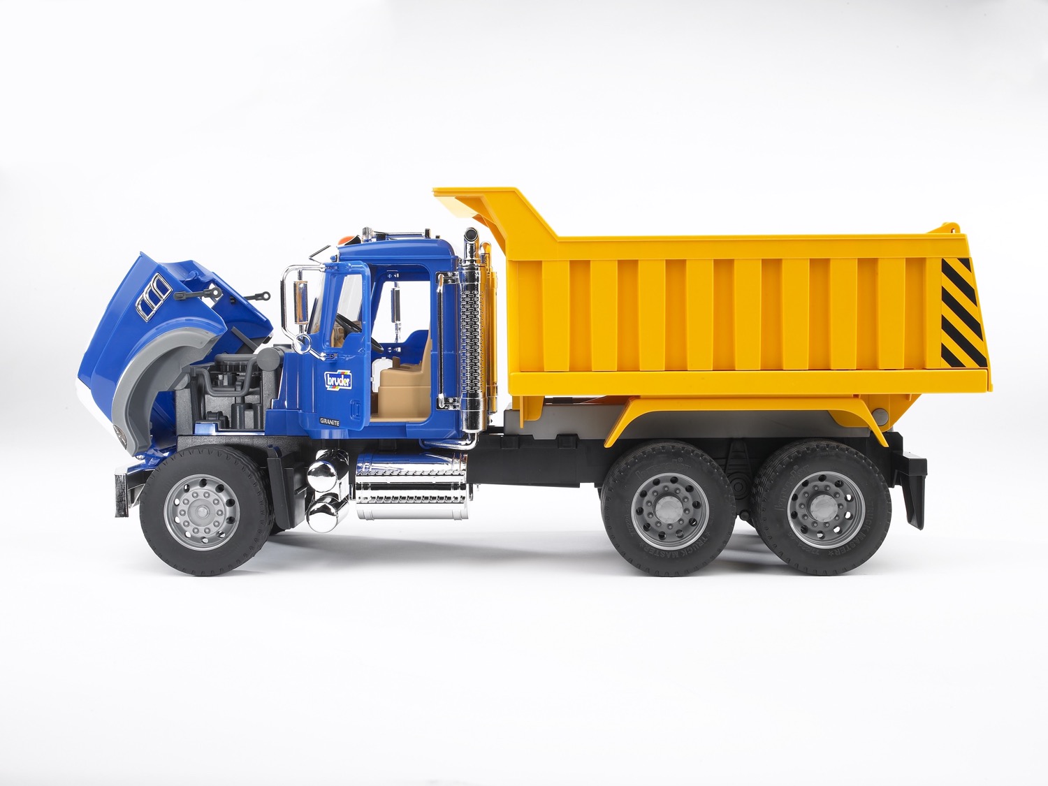 MACK Granite LKW mit Kippmulde