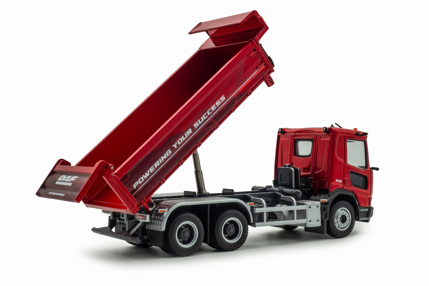 DAF XD Kipper Rouge Flamme rot  Modell von Hop 1:50