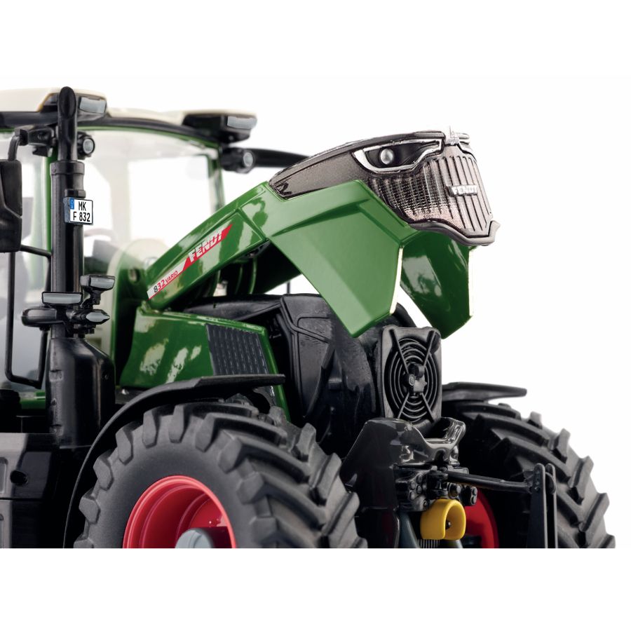 Fendt 832 Vario Modell von Wiking 1:32