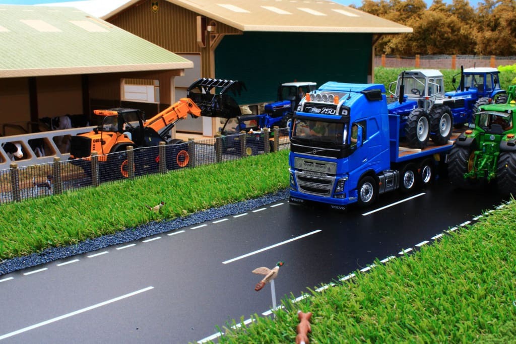 Hauptstraße 102 x 23 cm Modell von Brushwood Toys 1:32