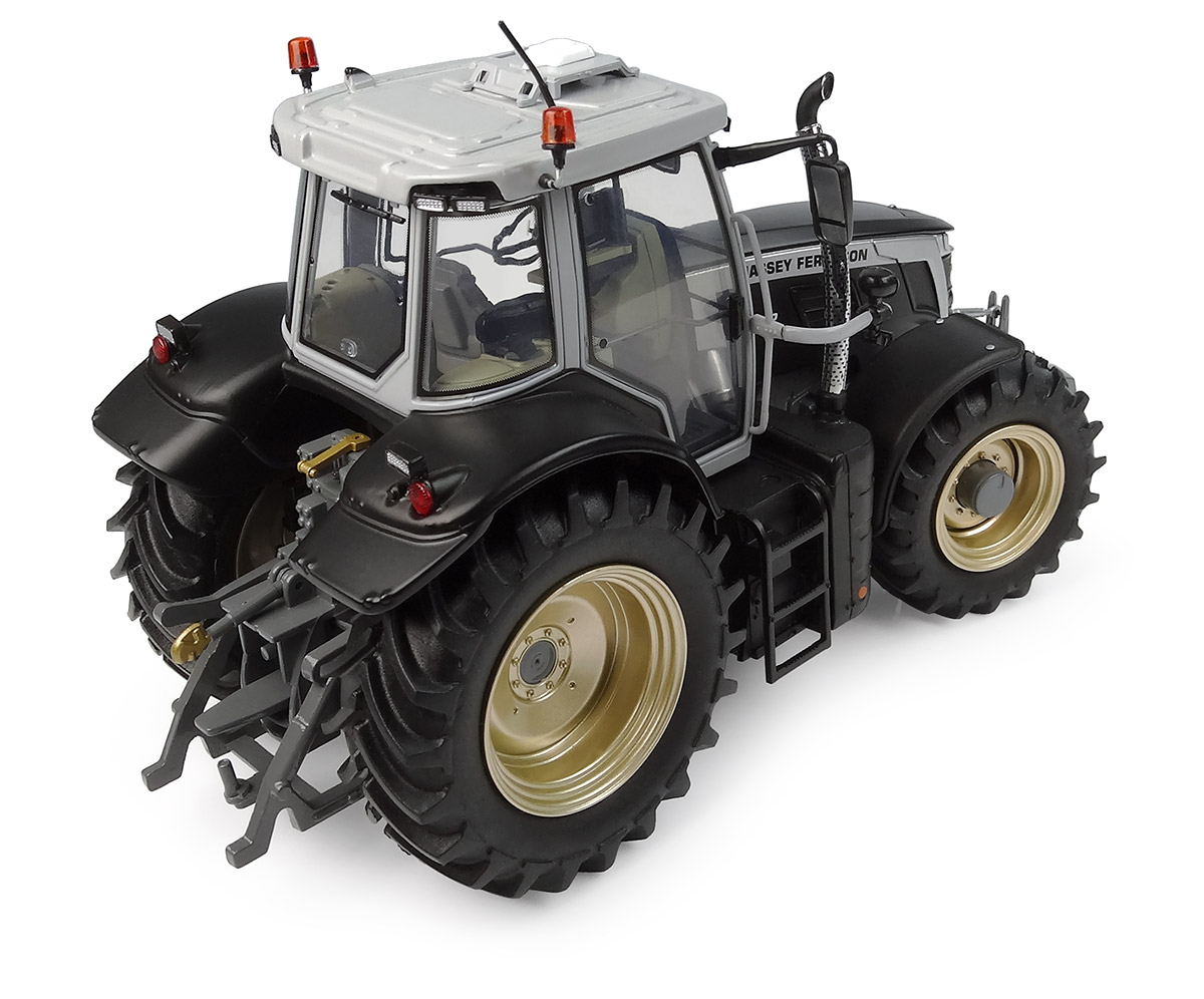 Massey Ferguson 7S.210 matt schwarz mit goldenen  Felgen Modell von Universal Hobbies 1:32