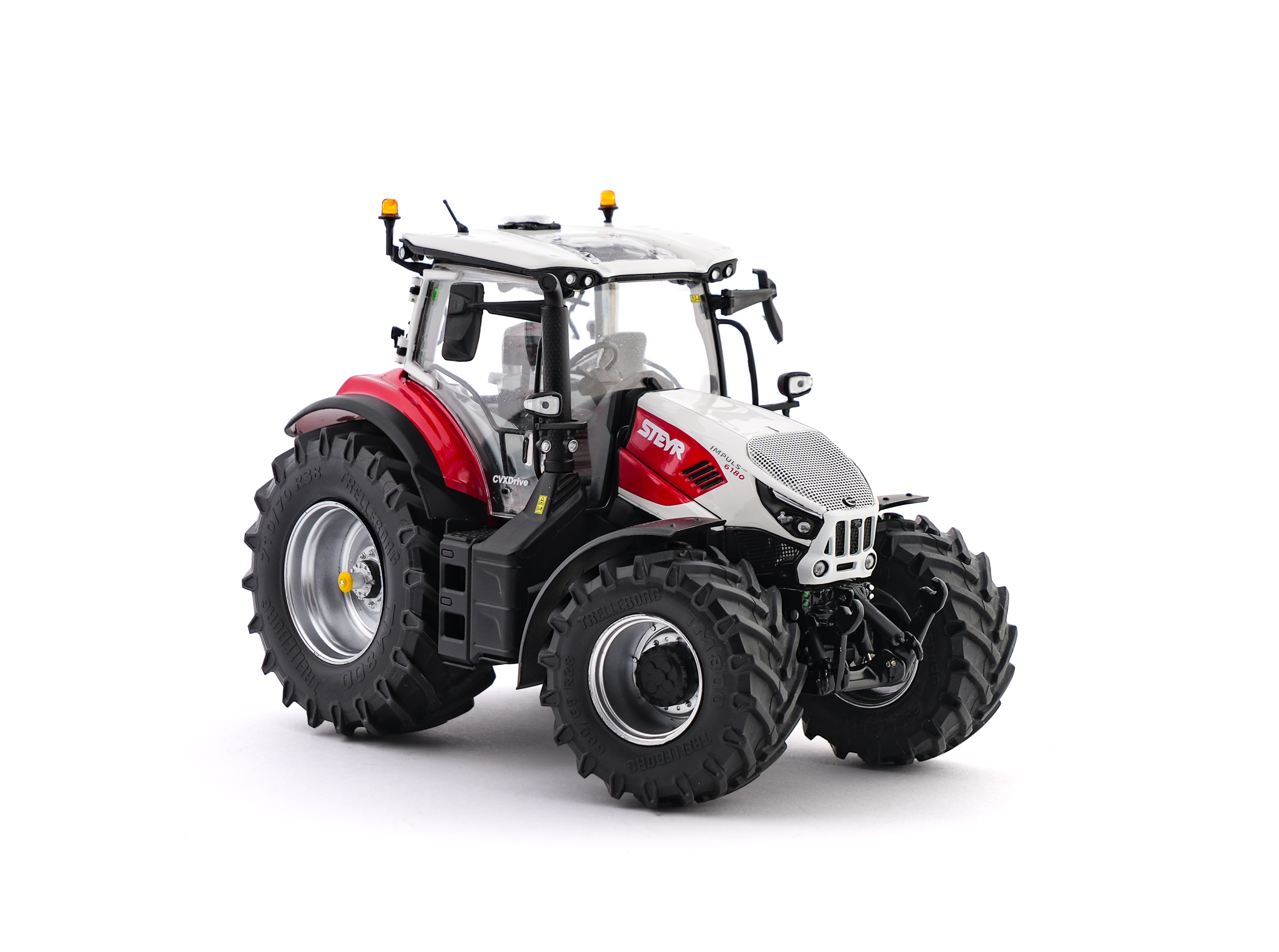 MA77093-3 Artikelname: Steyr Impuls 6180 Originalhersteller: Steyr Modelltyp: Impuls 6180 von Ros im Maßstab: 1:32 Hersteller-Nr: 301788