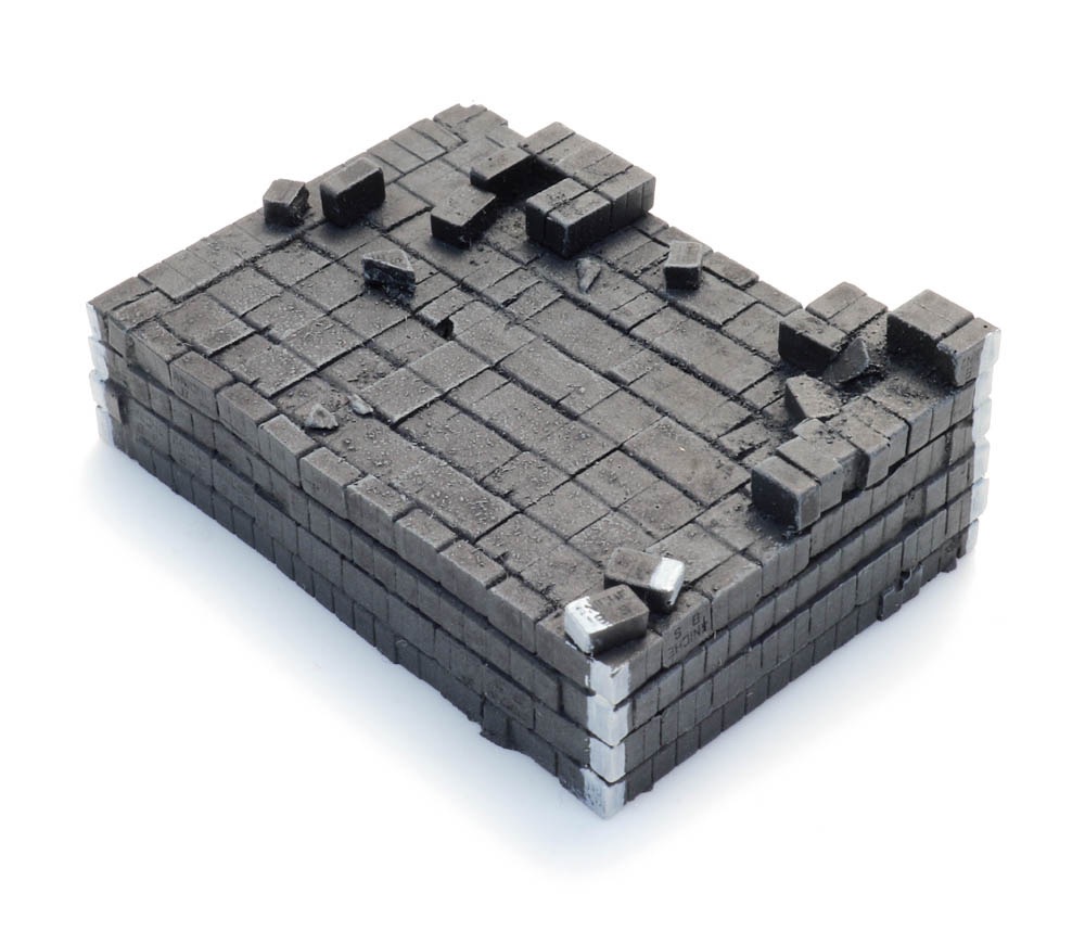 Brikettstapel im Depot - abgebrochen Modell von Artitec 1:87