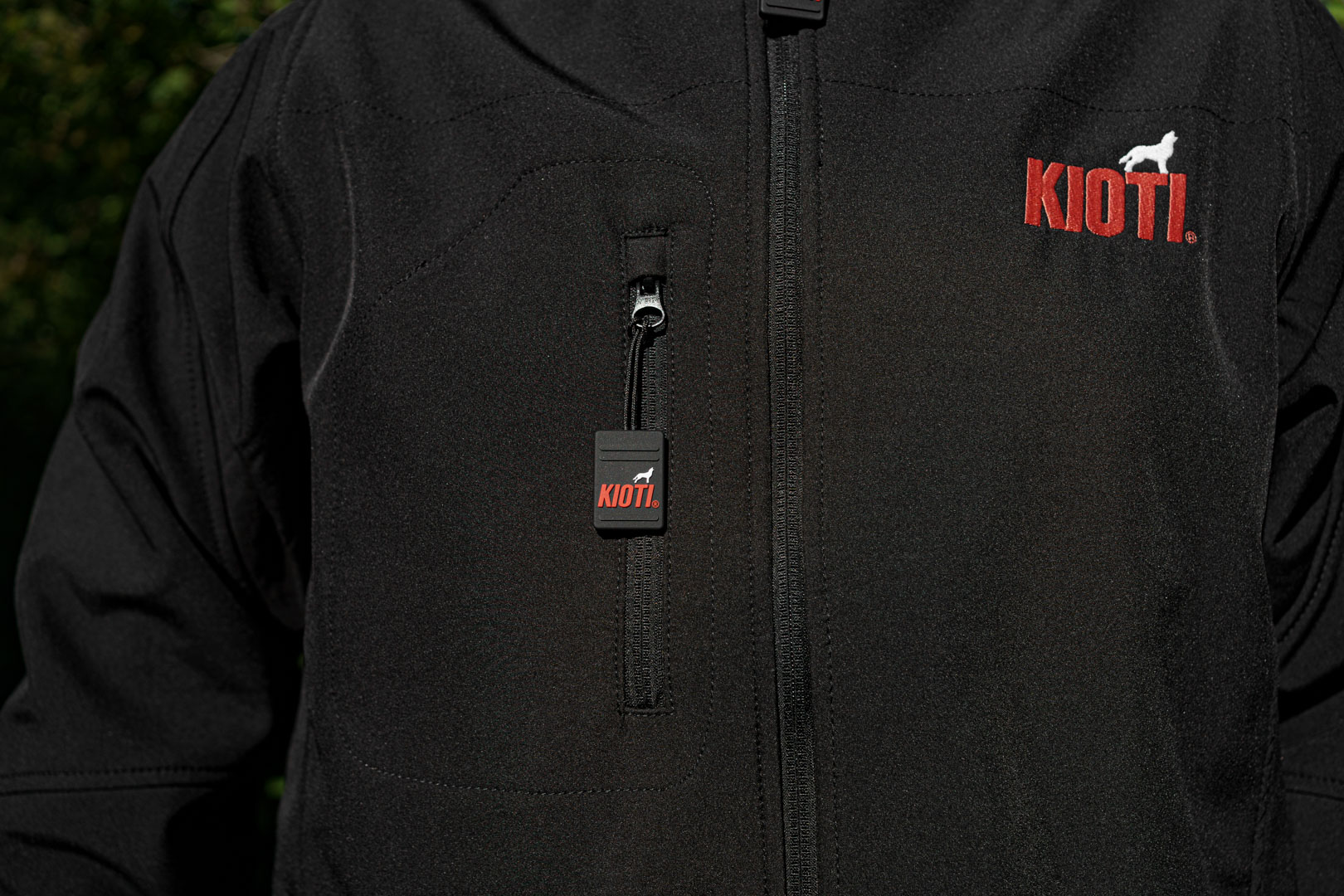 KIOTI Softshelljacke schwarz