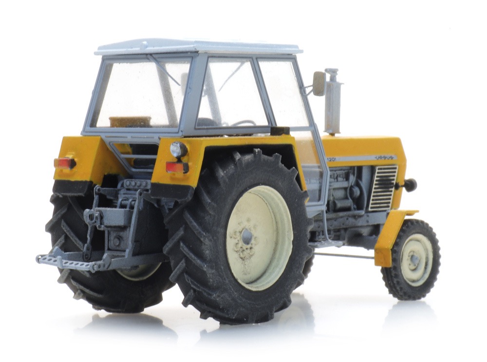 Ursus 1201 Traktor gelb Modell von Artitec 1:87
