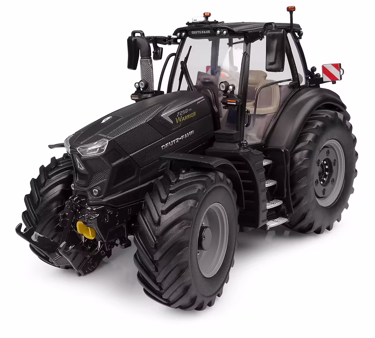 Deutz-Fahr 7250 TTV Warrior - matt schwarz Modell von Universal Hobbies 1:32 eilbote-onlineshop - Agrarfox