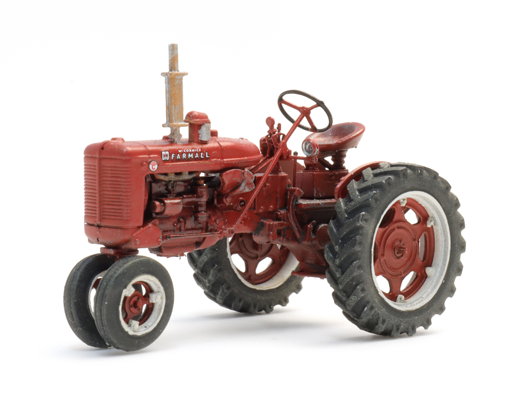 Farmall C Reihenkulturtraktor Modell von Artitec 1:87