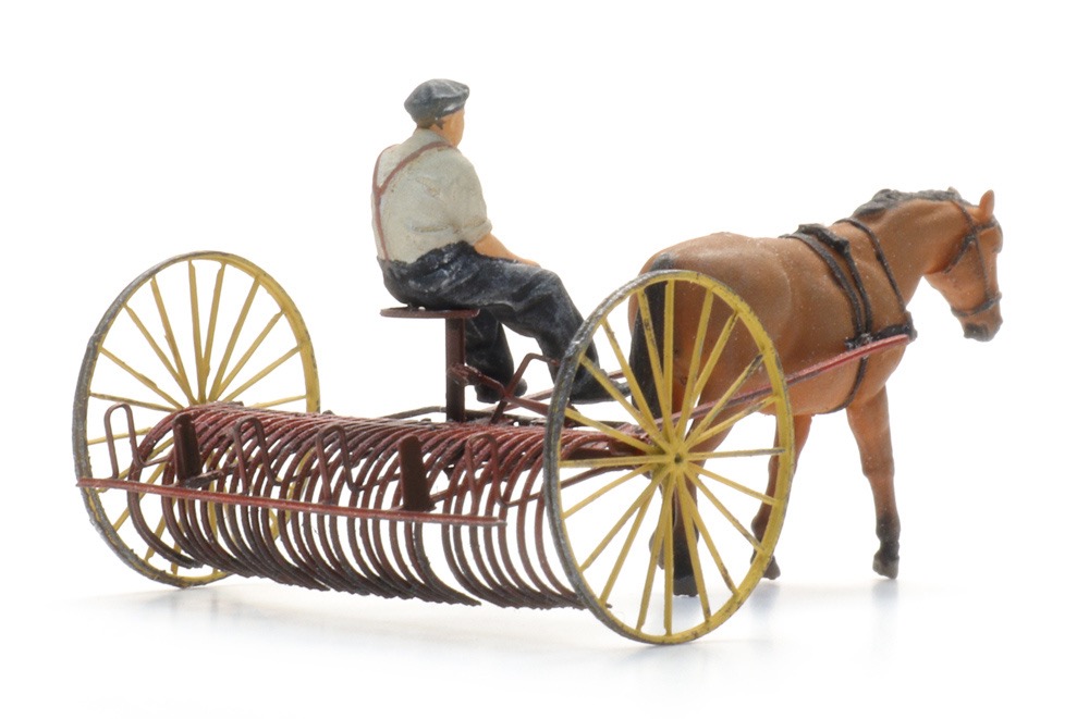 Heurechen mit Pferd Modell von Artitec 1:87