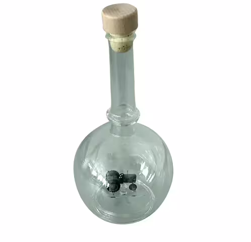 SA74927-1 Artikelname: Edelglasflasche Ferguson TE Originalhersteller: Ferguson Modelltyp: TE von Agrarfox im Maßstab: 1:87 Hersteller-Nr: MA68846