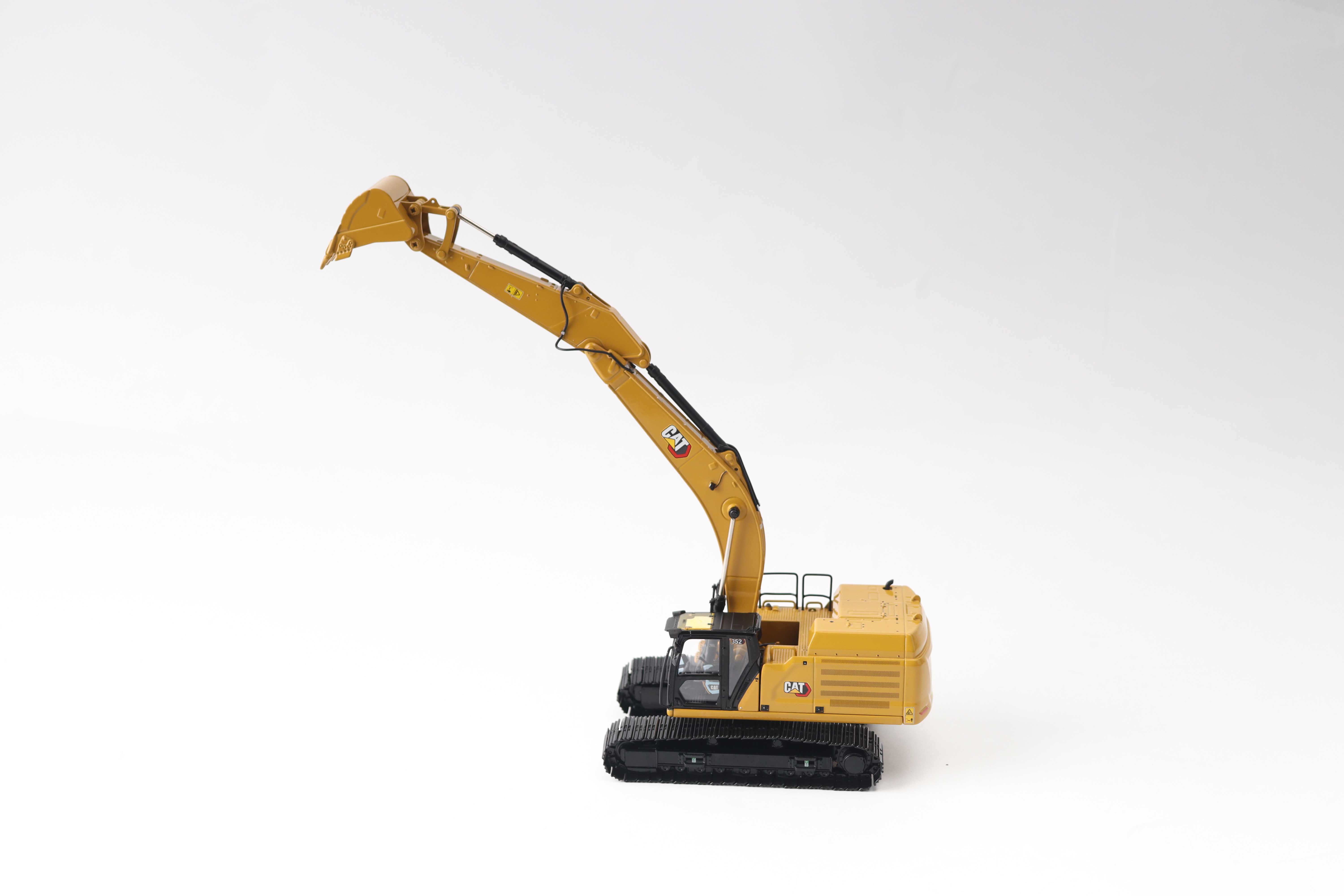 Cat 352 Raupenbagger Modell von DieCast Masters 1:50