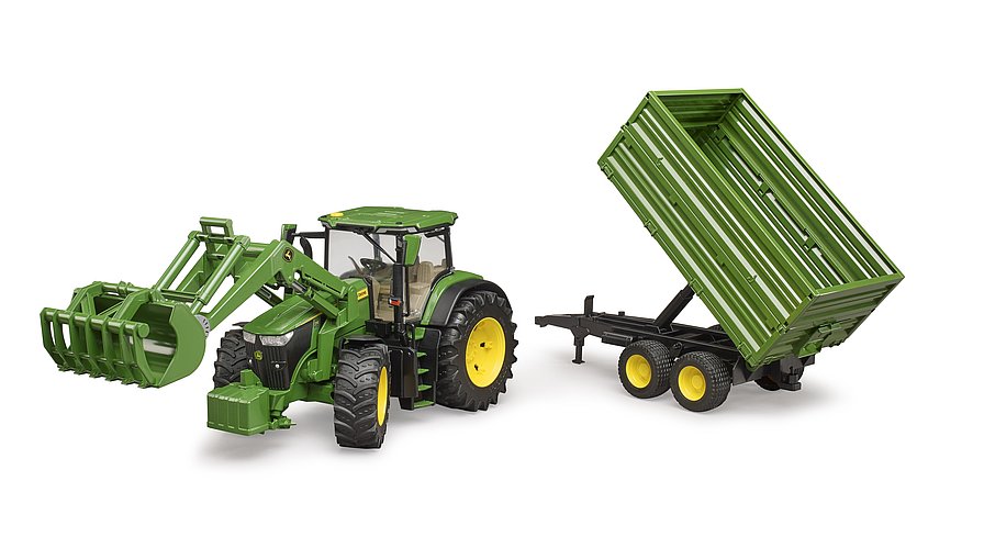 John Deere 7R 350 mit Frontlader und Tandemachstransportanhänger