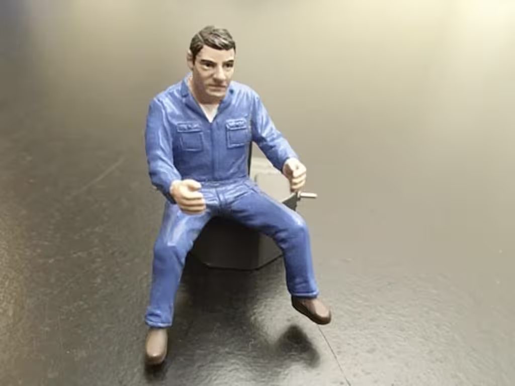 Russel fährt Traktor Modell von AT Collections 1:32 eilbote-onlineshop - Agrarfox