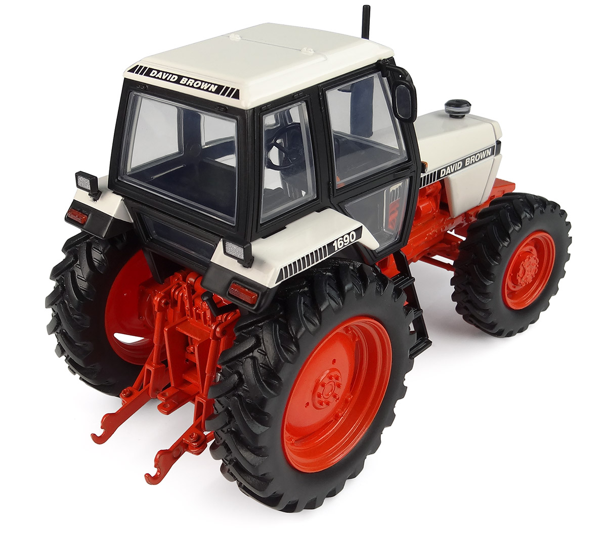David Brown 1690 4WD Modell von Universal Hobbies 1:32
