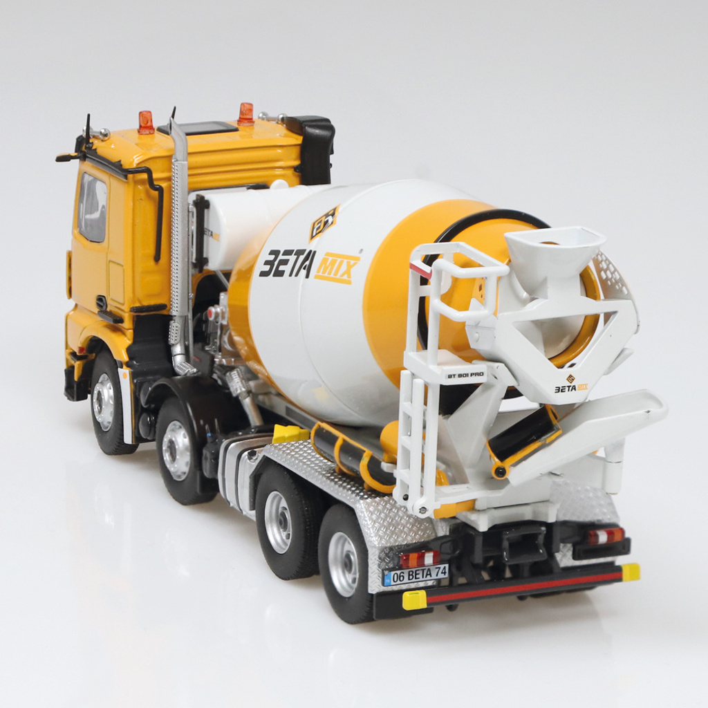 Mercedes-Benz Arocs 8x4 Betamix Fahrmischer Modell von Nzg 1:50