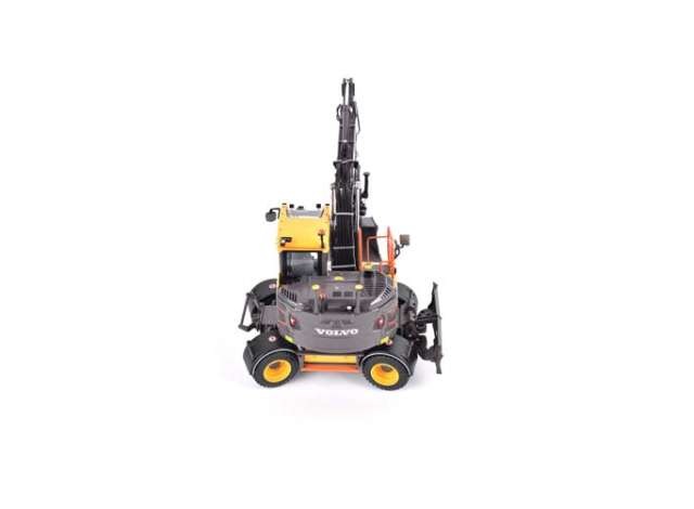 Volvo EWR 130E Bagger Modell von At Collections 1:32