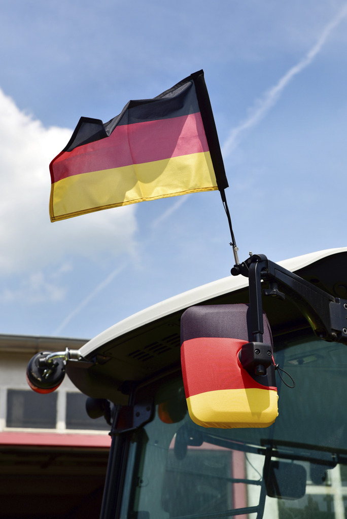 WM 2026 Deutschland Fahnen Schlepper Fanpaket 1 klein