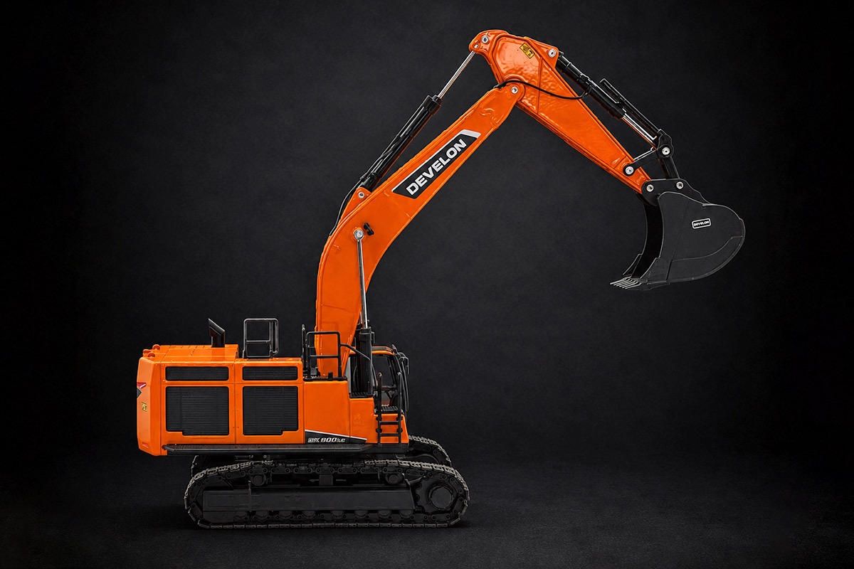 Develon DX800LC Modell von Imc Models 1:50