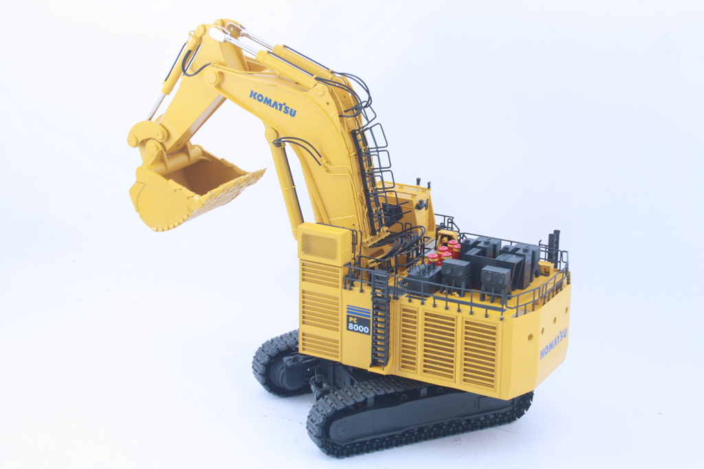 Komatsu PC8000-6 Diesel Tieflöffel Bagger Modell von Bymo 1:50