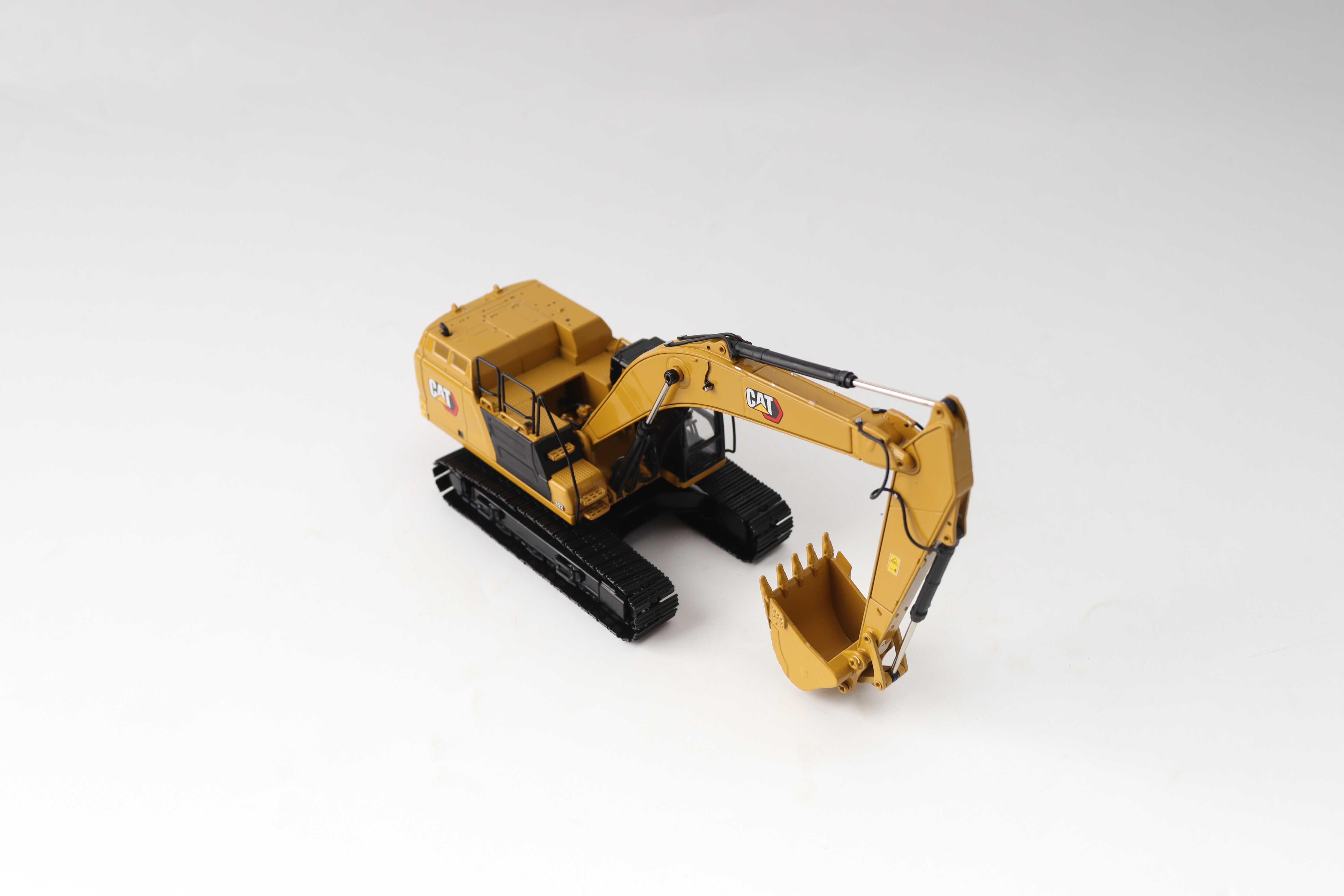 Cat 352 Raupenbagger Modell von DieCast Masters 1:50