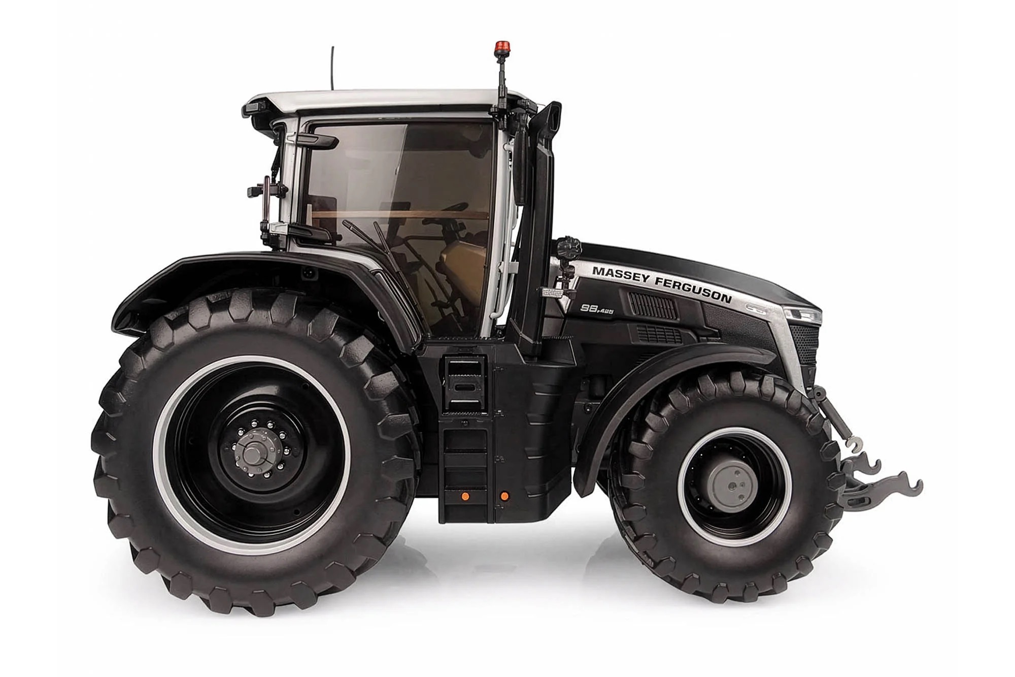 Massey Ferguson 9S.425 matt schwarz Modell von Universal Hobbies 1:32