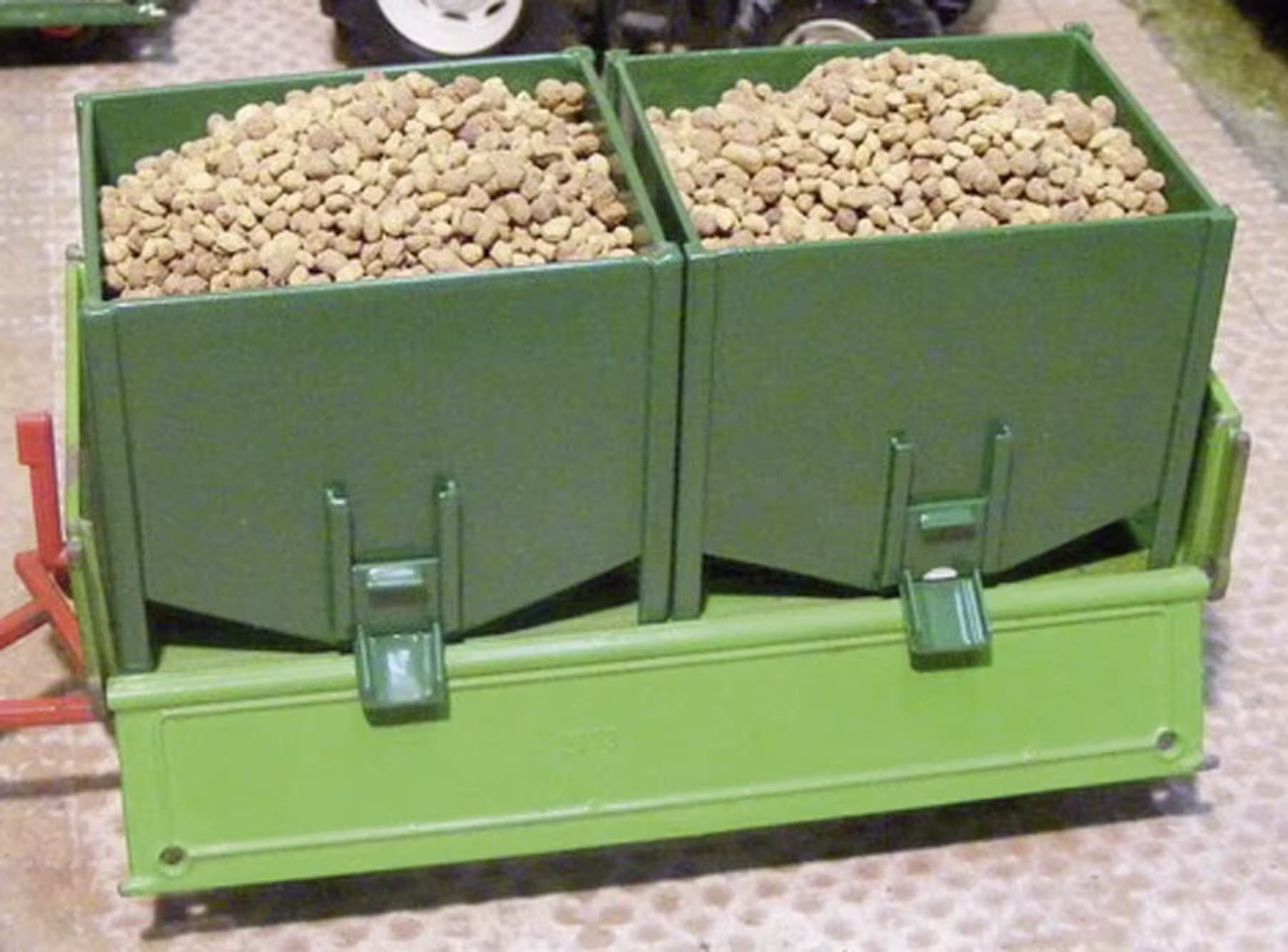 Kartoffeln einzeln natur/ braun 150 g Modell von Juweela 1:32 eilbote-onlineshop - Agrarfox