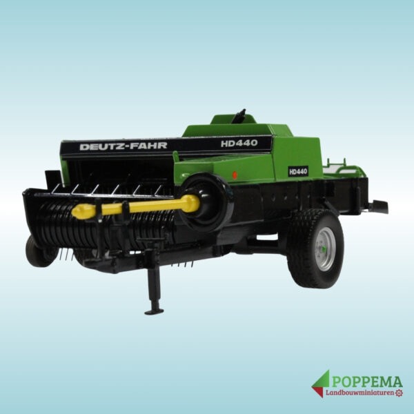 Fahr HD 440 Ballenpresse grün  Modell von Poppema 1:32