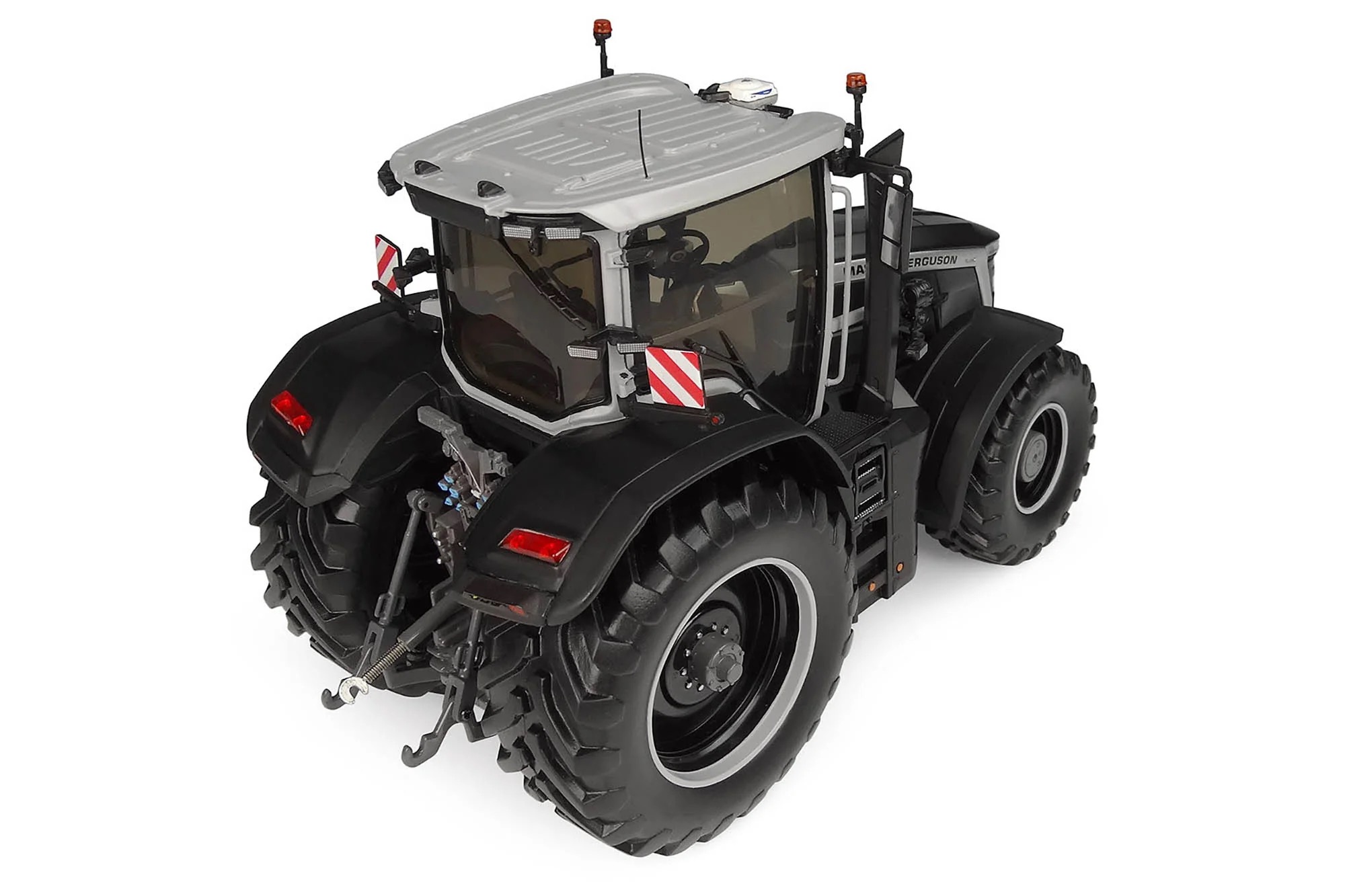 Massey Ferguson 9S.425 matt schwarz Modell von Universal Hobbies 1:32