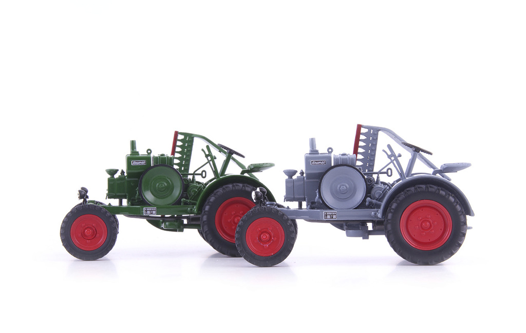 Kramer K18 Allesschaffer dunkelgrün Limited Edition Modell von AutoCult 1:32
