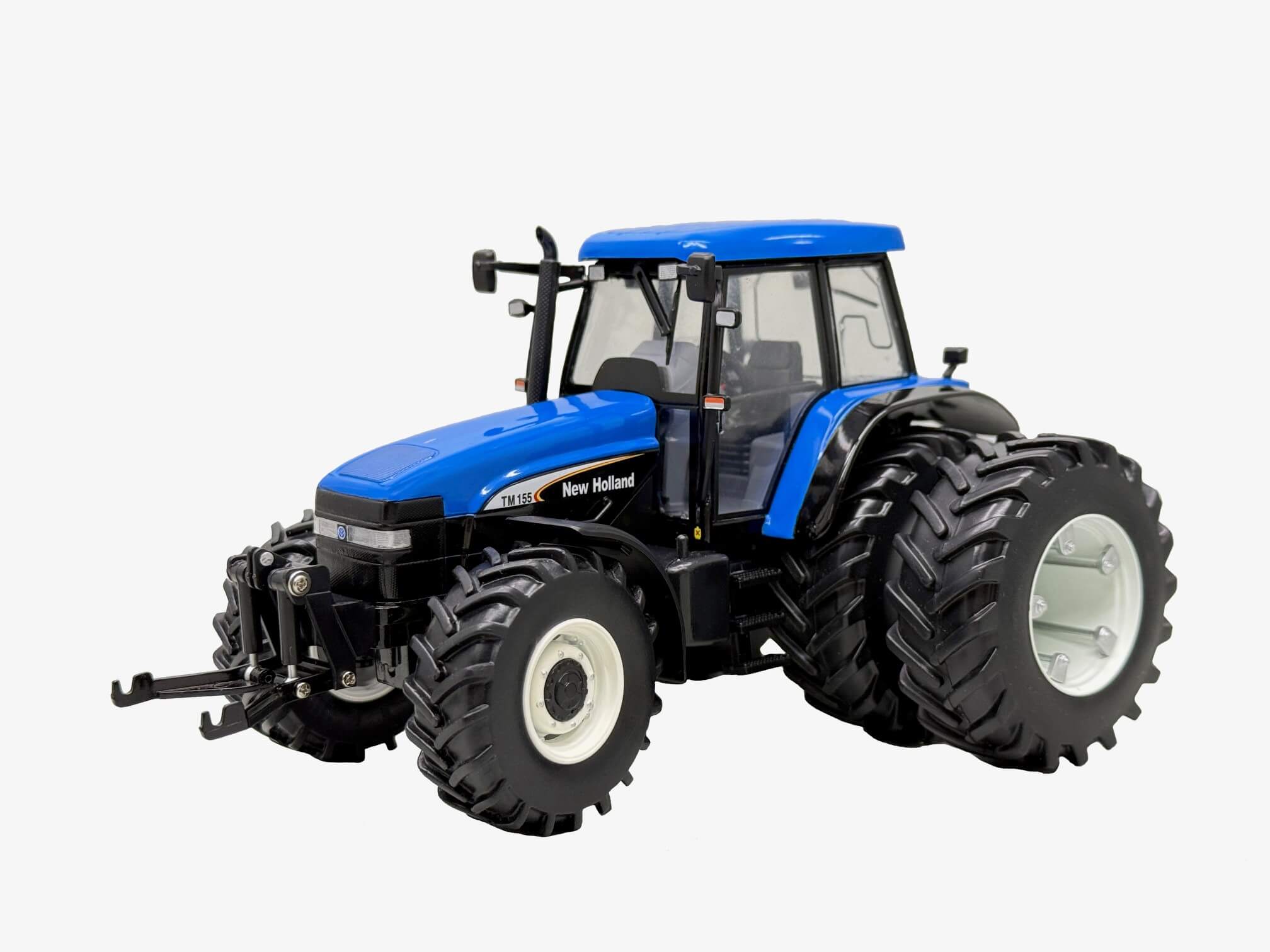 MA77058-1 Artikelname: New Holland TM155 mit Zwillingsbereifung Originalhersteller: New Holland Modelltyp: TM155 von Replicagri im Maßstab: 1:32 Hersteller-Nr: REP295