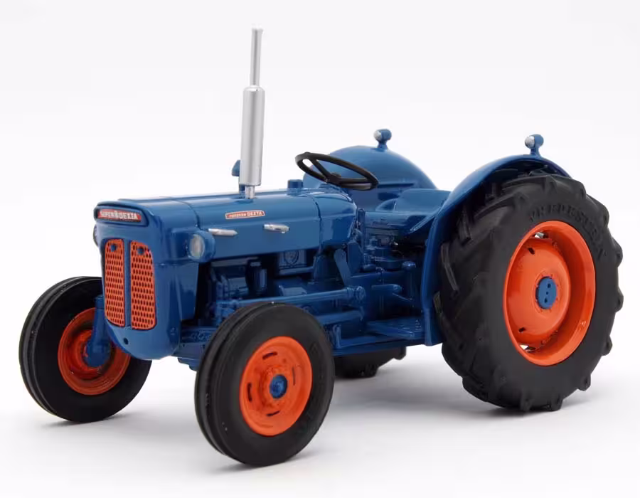 Fordson Super Dexta 1961 Modell von Legend Farm Models 1:32 eilbote-onlineshop - Agrarfox