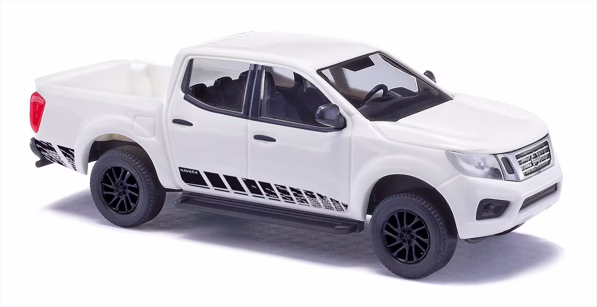 Nissan Nawara N-Guard Bj. 2015 weiß Modell von Busch 1:87 eilbote-onlineshop - Agrarfox