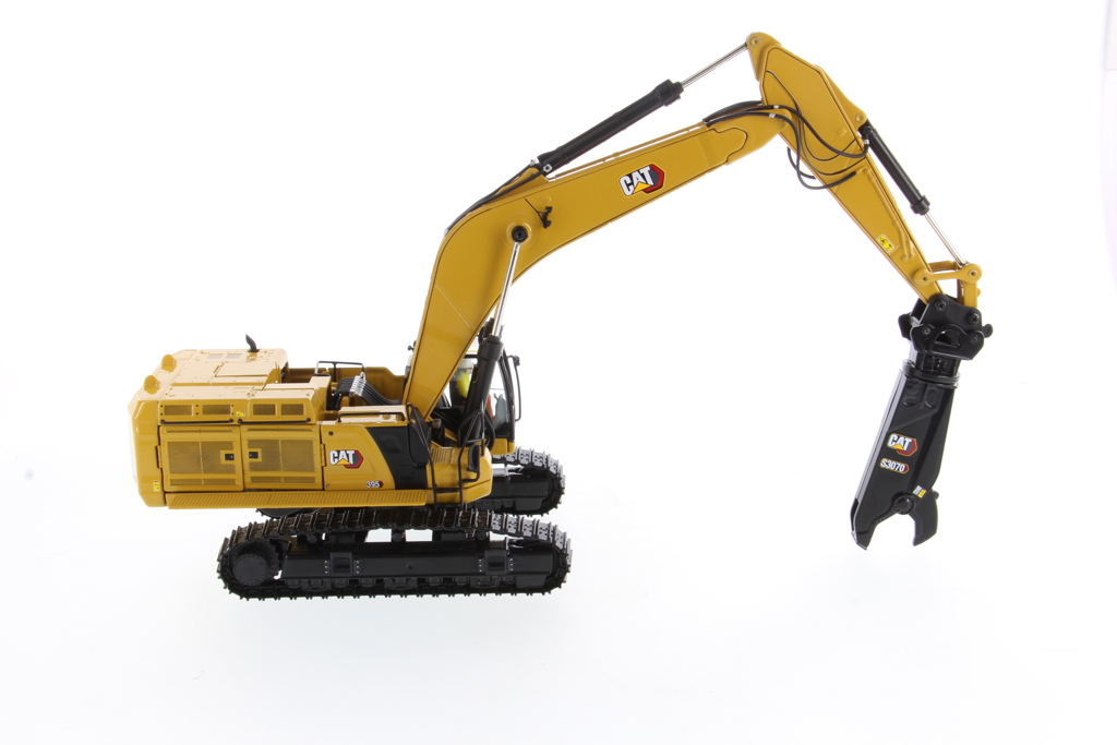 CAT 395 Next Generation Hydraulikbagger Modell von DieCast Masters 1:50
