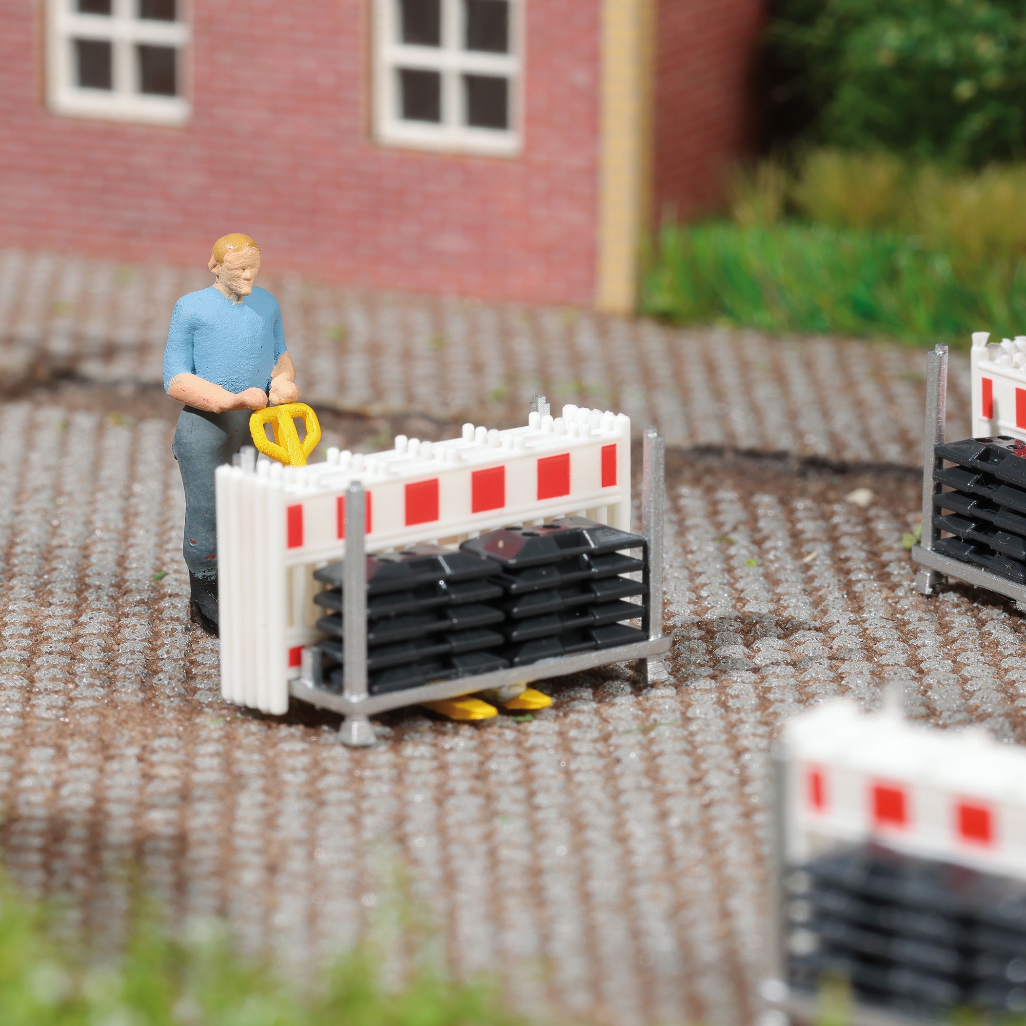Action Set: Schrankenzaun-Transport Modell von Busch 1:87