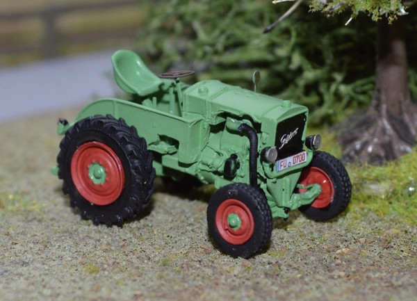 Güldner Traktor A 28 grün Modell von NPE Modellbau 1:87