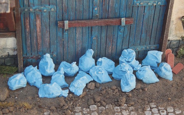 Müllsäcke blau 10 Stück lose Modell von Juweela 1:35